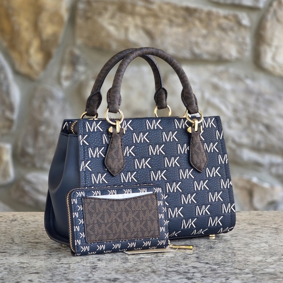 Michael Kors Marilyn Small Logo Blue Crossbody SET - Picture 3 of 14